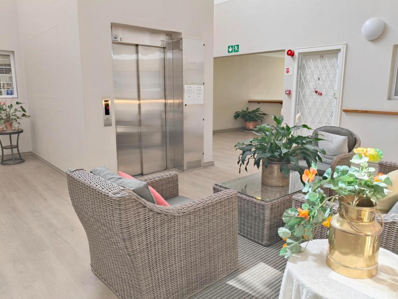 2 Bedroom Property for Sale in Sonkring Western Cape